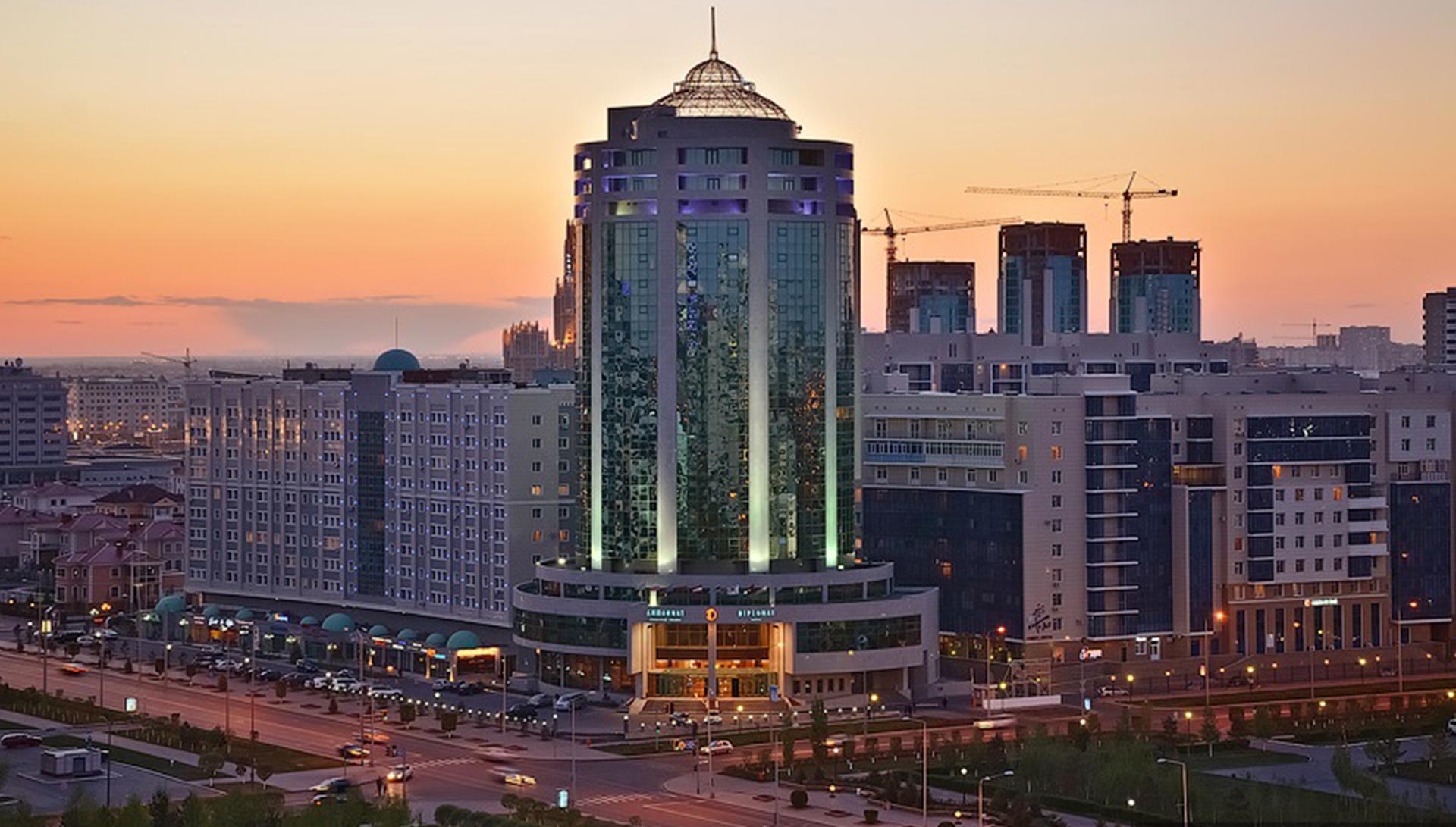 Ан астана. Астана столица Казахстана. Отель дипломат Астана. Астана с птичьего полета. Астана фото города.